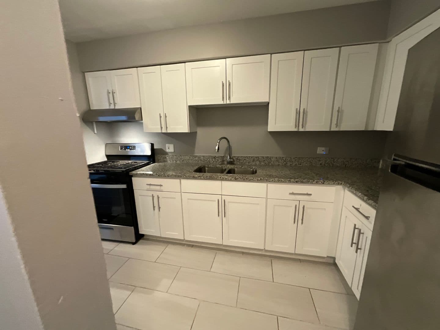 Chicago Apartment: 7733 S South Shore Dr.