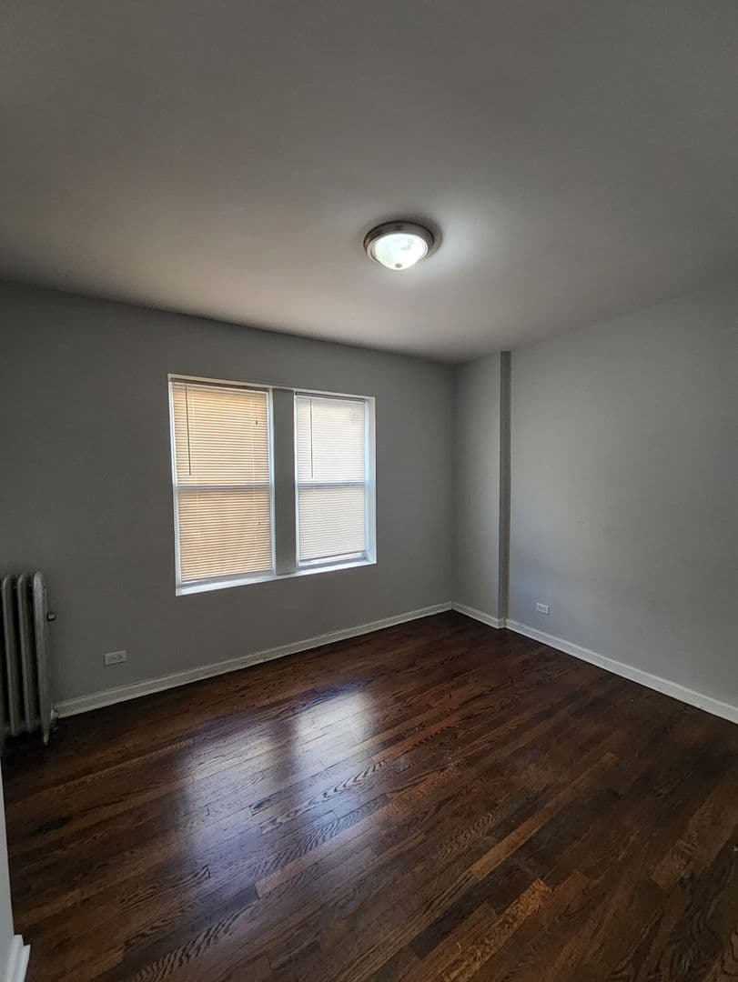 Chicago Apartment: 6625-29 S Drexel Ave.