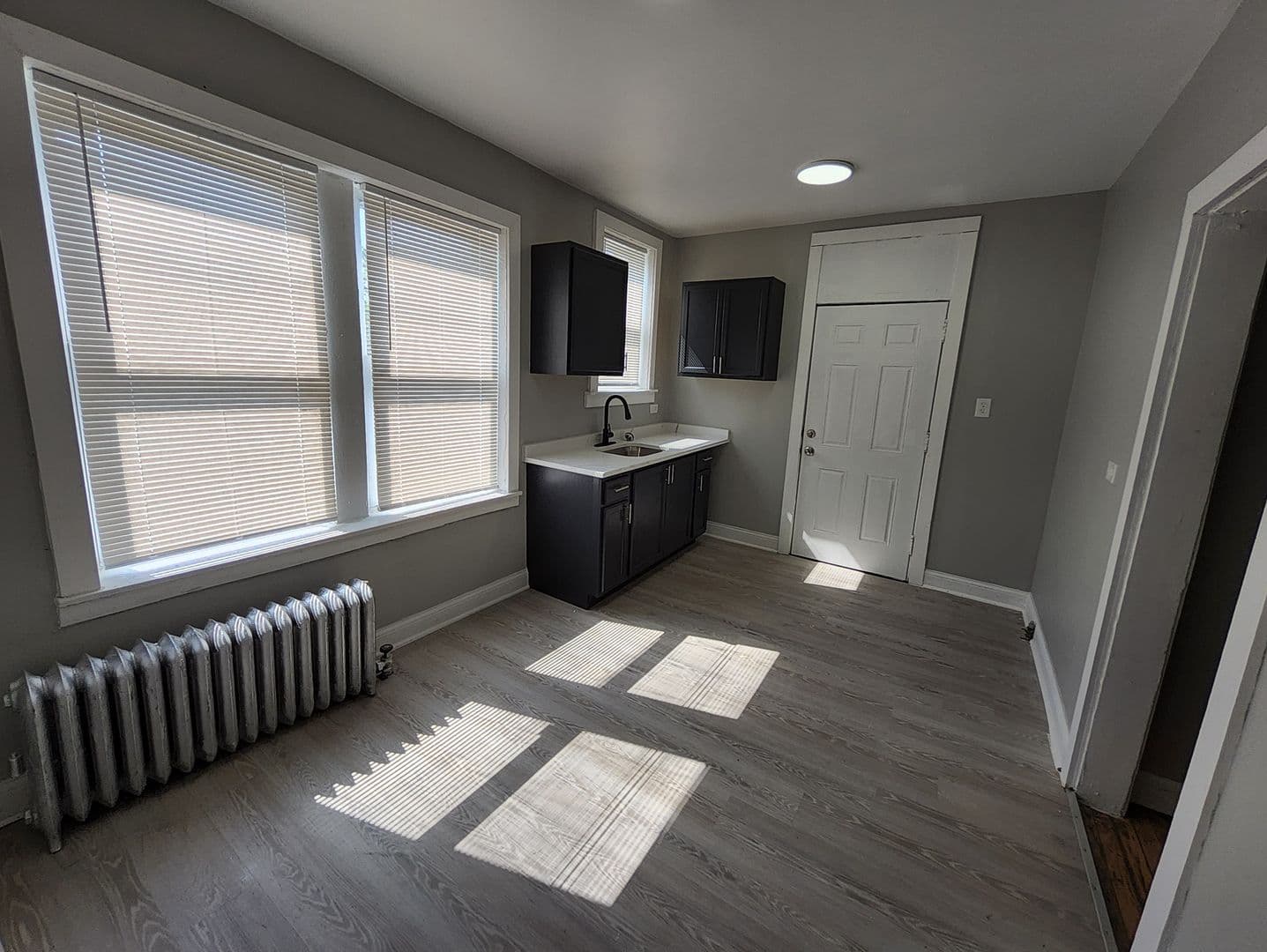 Chicago Apartment: 1949 E 73rd Pl.