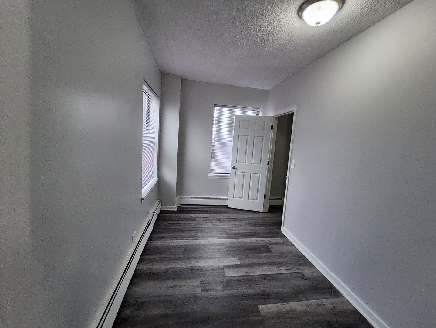 Chicago Apartment: 7048-50 s Merrill Ave.