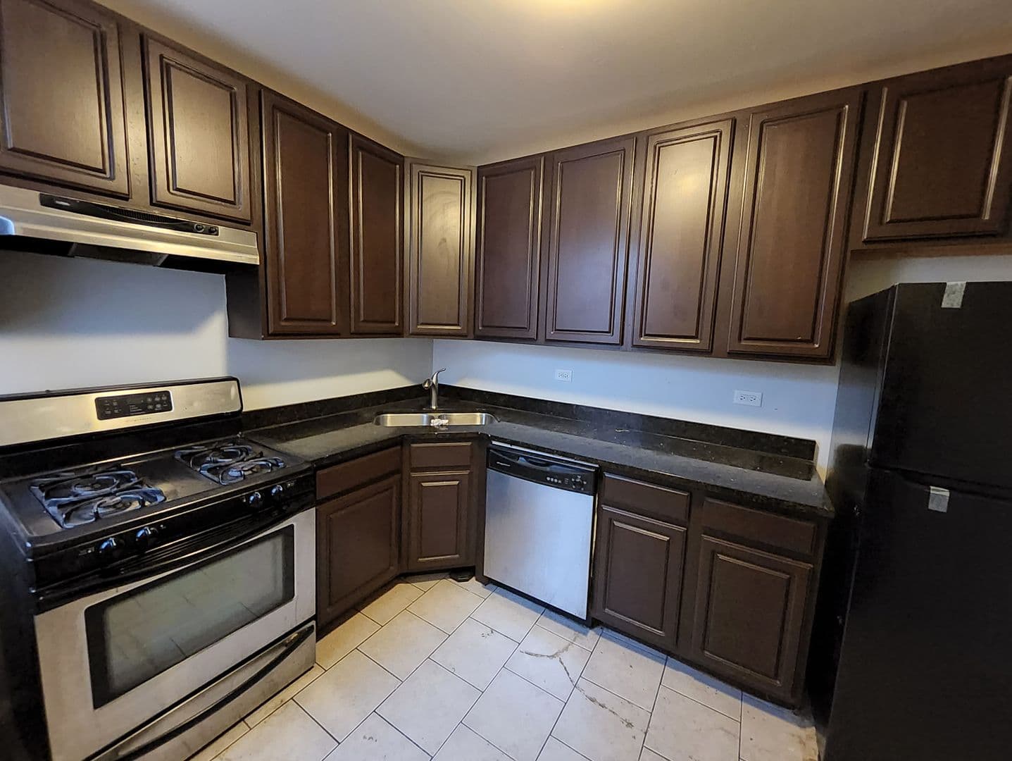 Chicago Apartment: 6625-29 S Drexel Ave.