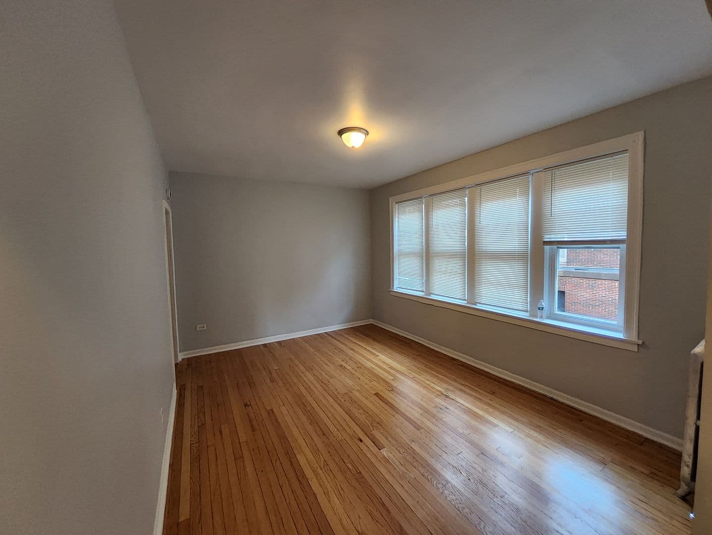 Chicago Apartment: 1949 E 73rd Pl.