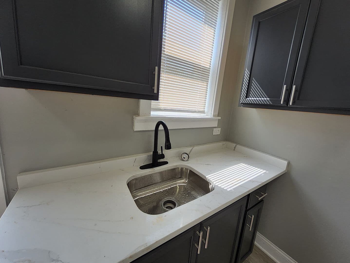 Chicago Apartment: 1949 E 73rd Pl.