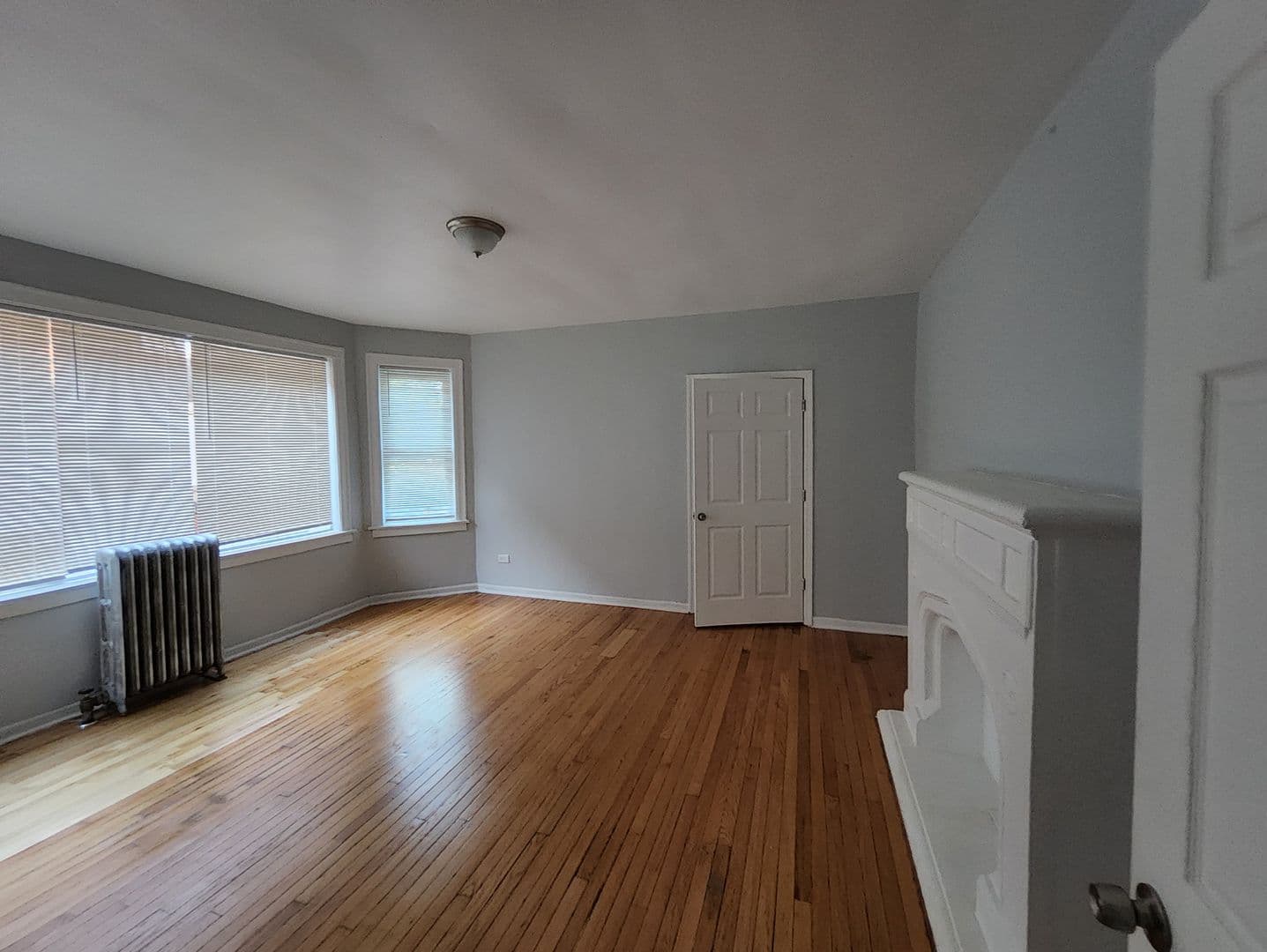 Chicago Apartment: 1949 E 73rd Pl.