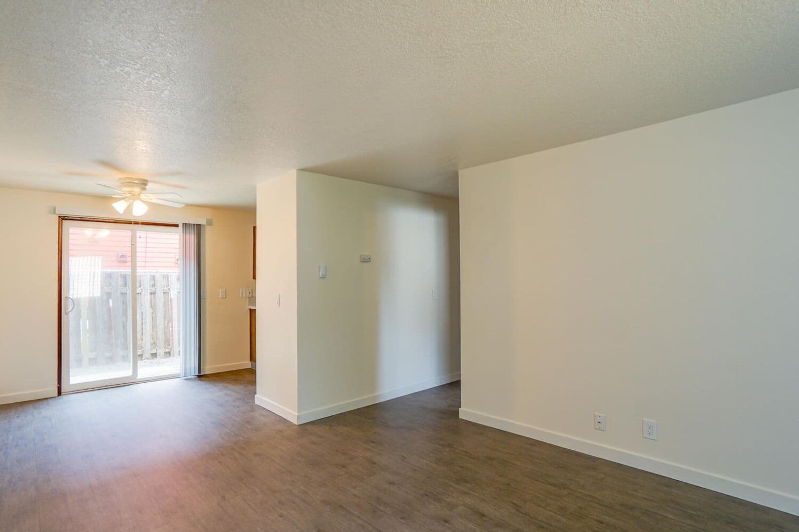 Forest Grove Apartment: 2747 20th Place