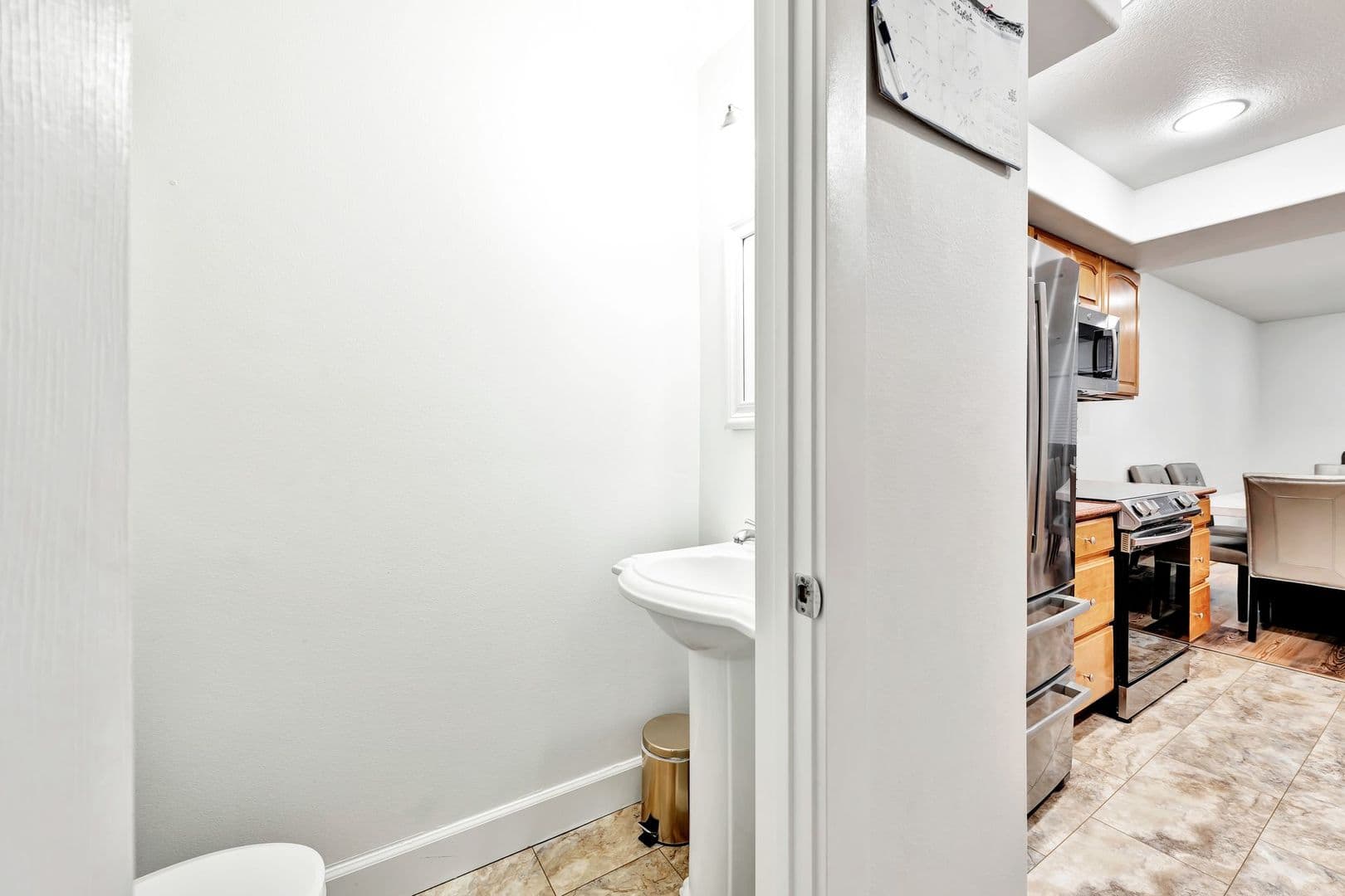 Portland Apartment: 17512-17572 SE Pine St.