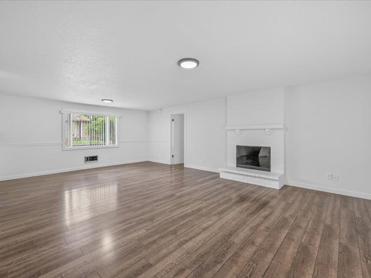 Portland Apartment: 1701-1759 NE 162nd Avenue