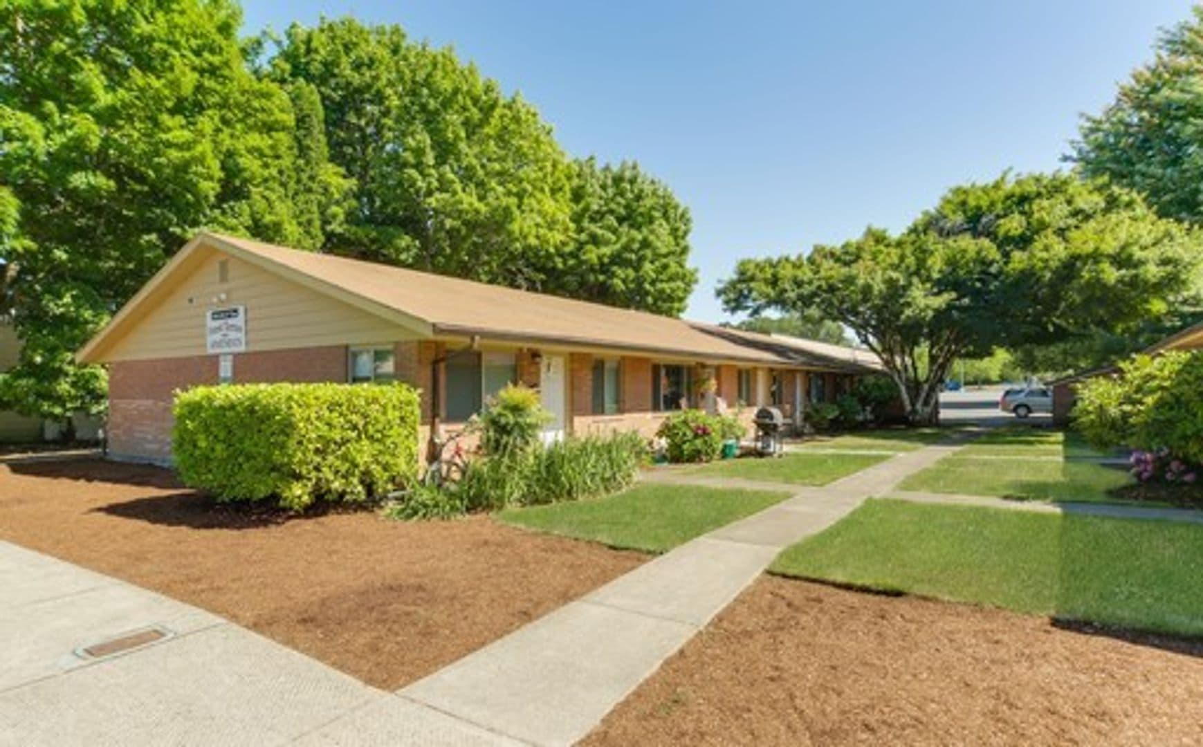 Forest Grove Apartment: 1504-1508 21st Place