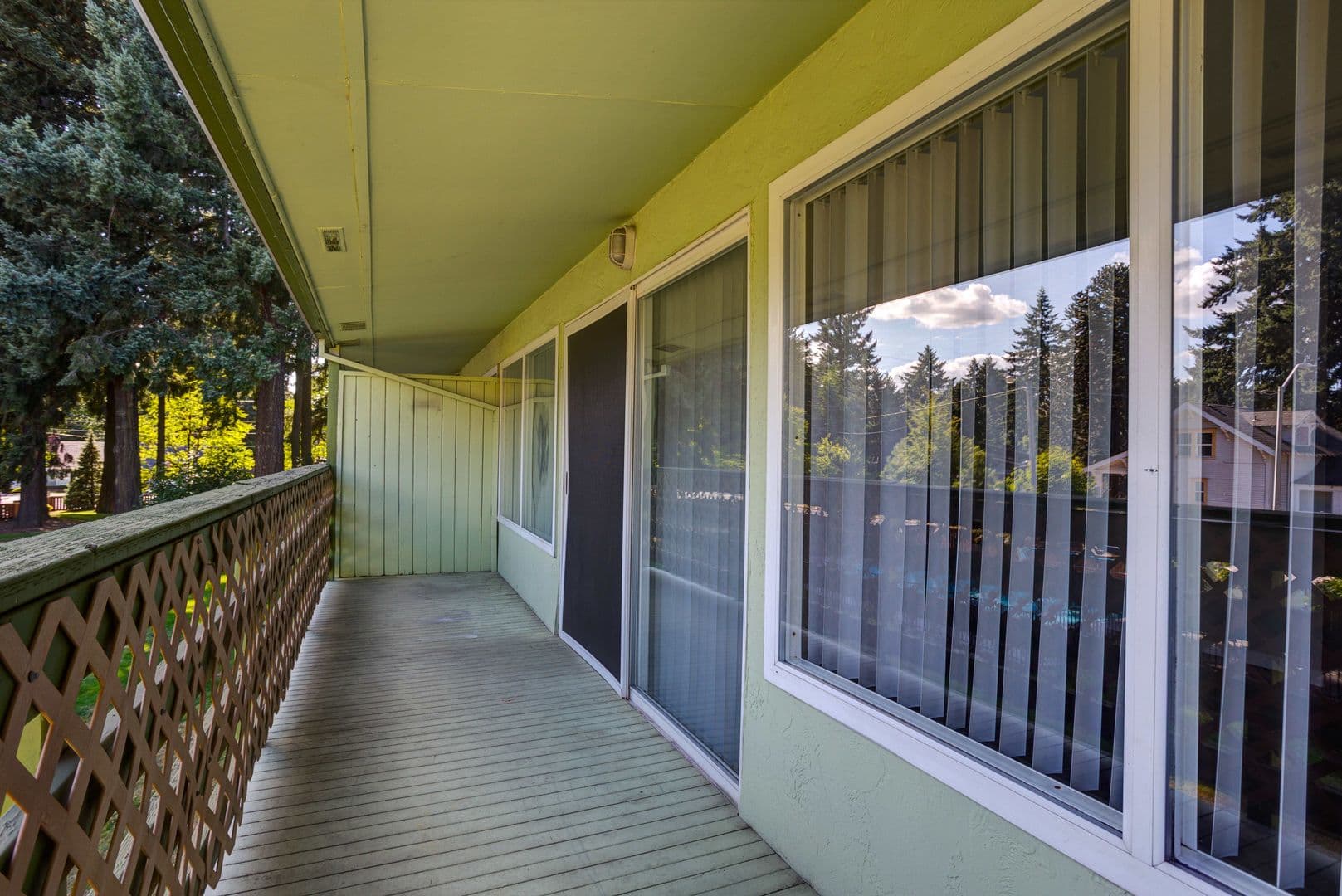 Portland Apartment: 10231 NE Tillamook St.