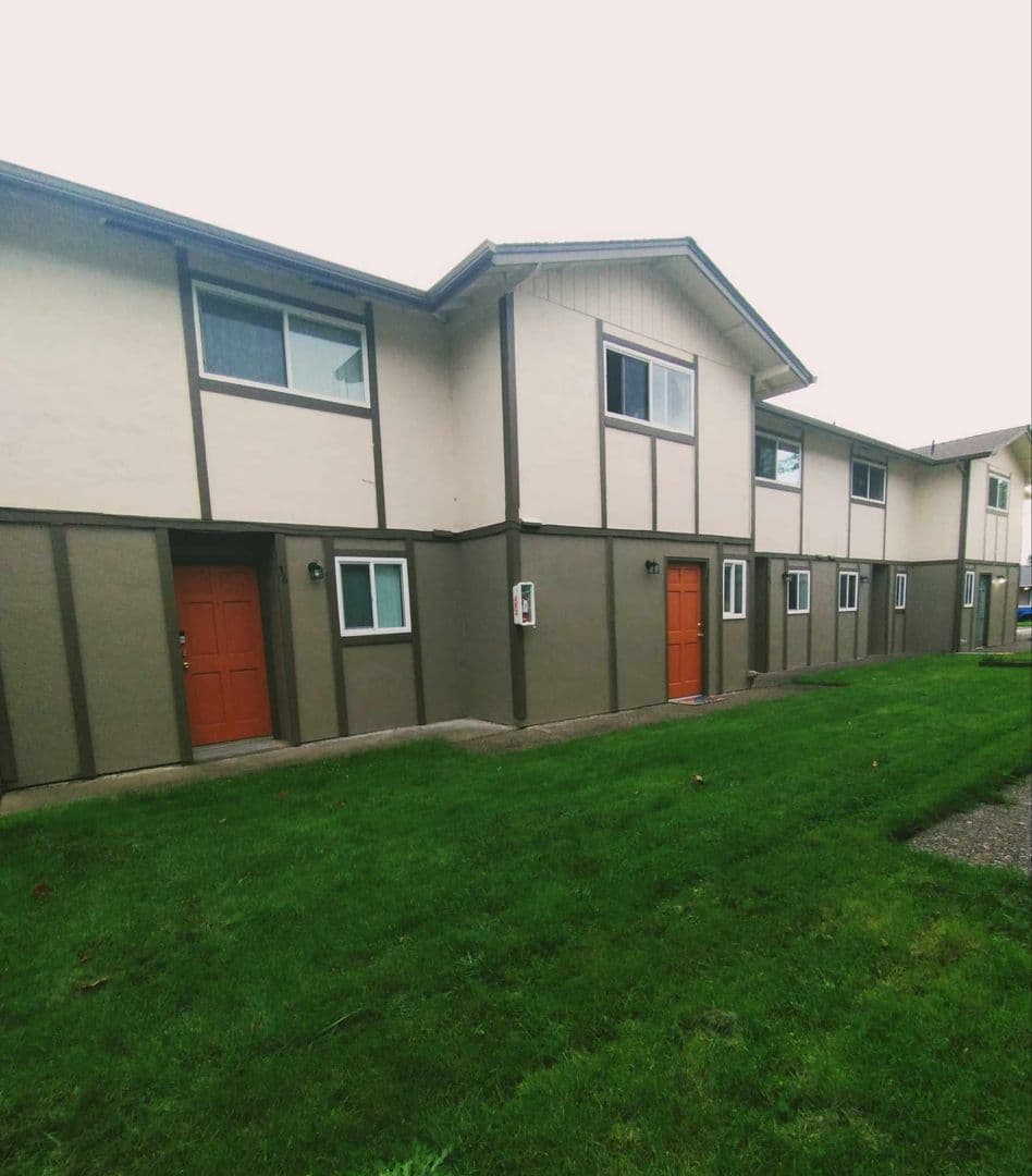 McMinnville Apartment: 1355 NW 2nd Street
