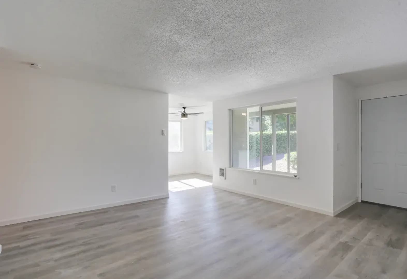 Portland Apartment: 10225 to 10257 NE Fremont Street