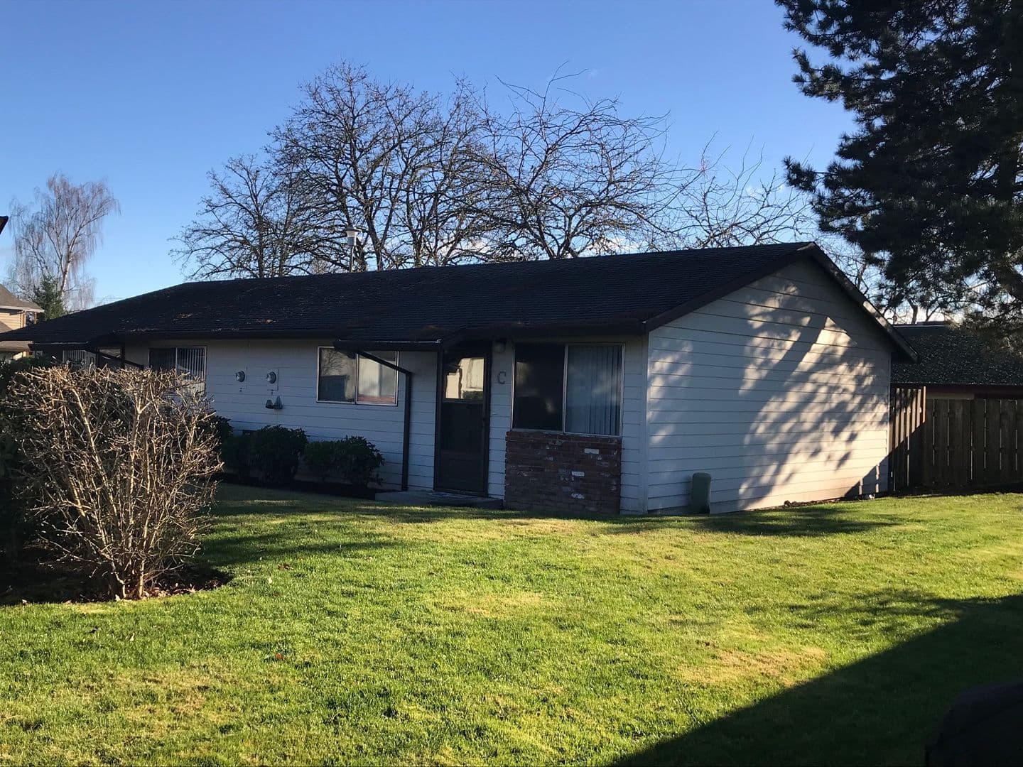 Forest Grove Apartment: 2747 20th Place