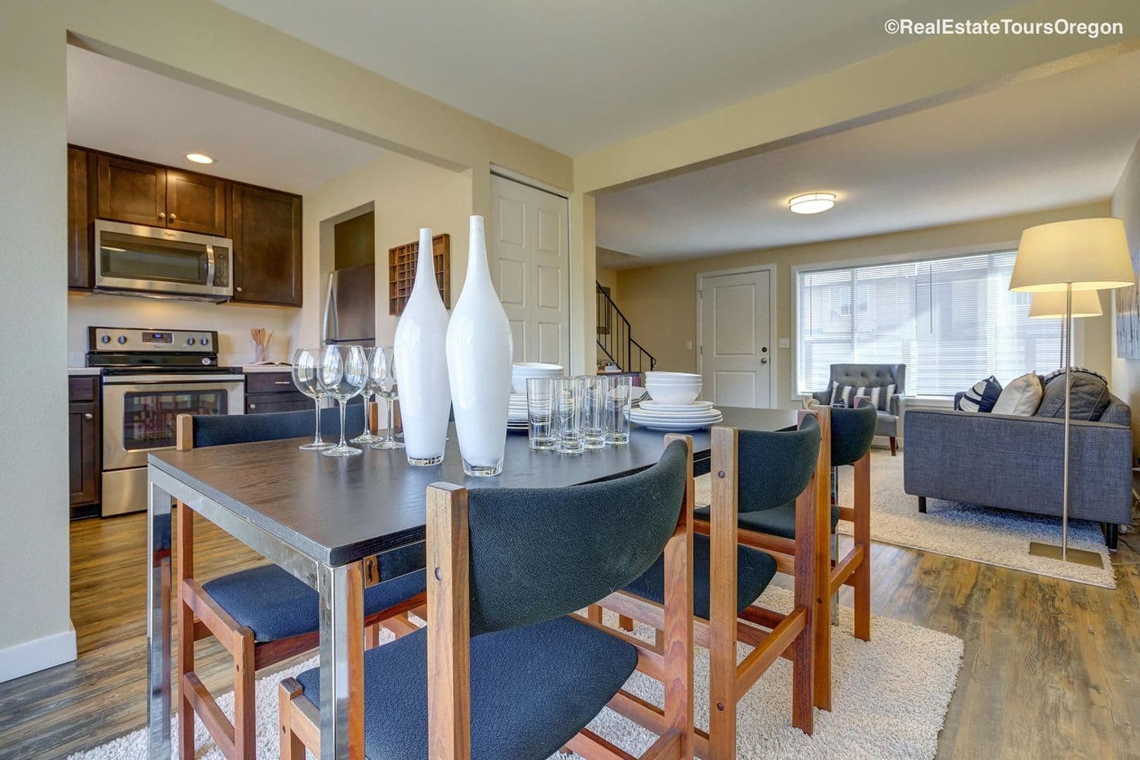 McMinnville Apartment: 711 SE Ford Street