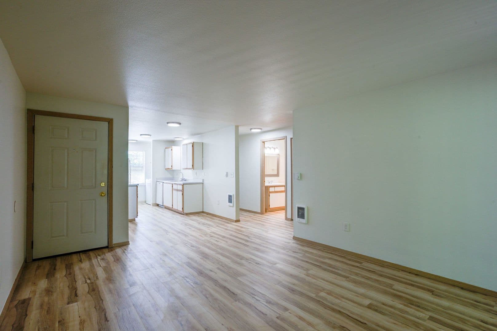 Vancouver Apartment: 7823 NE Fourth Plain Blvd