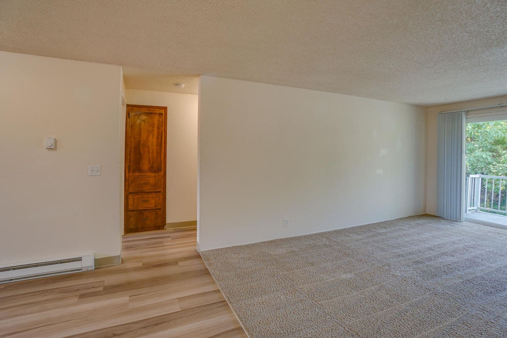 Salem Apartment: 1260 Marilyn St SE