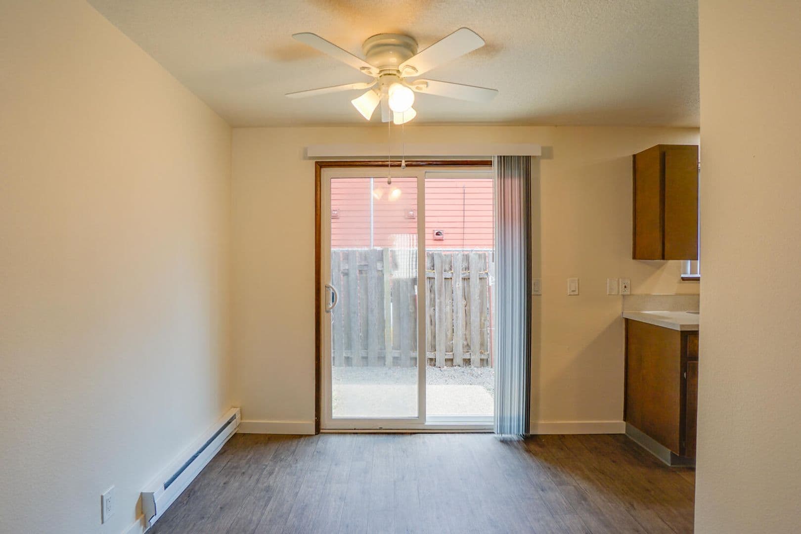 Forest Grove Apartment: 2747 20th Place