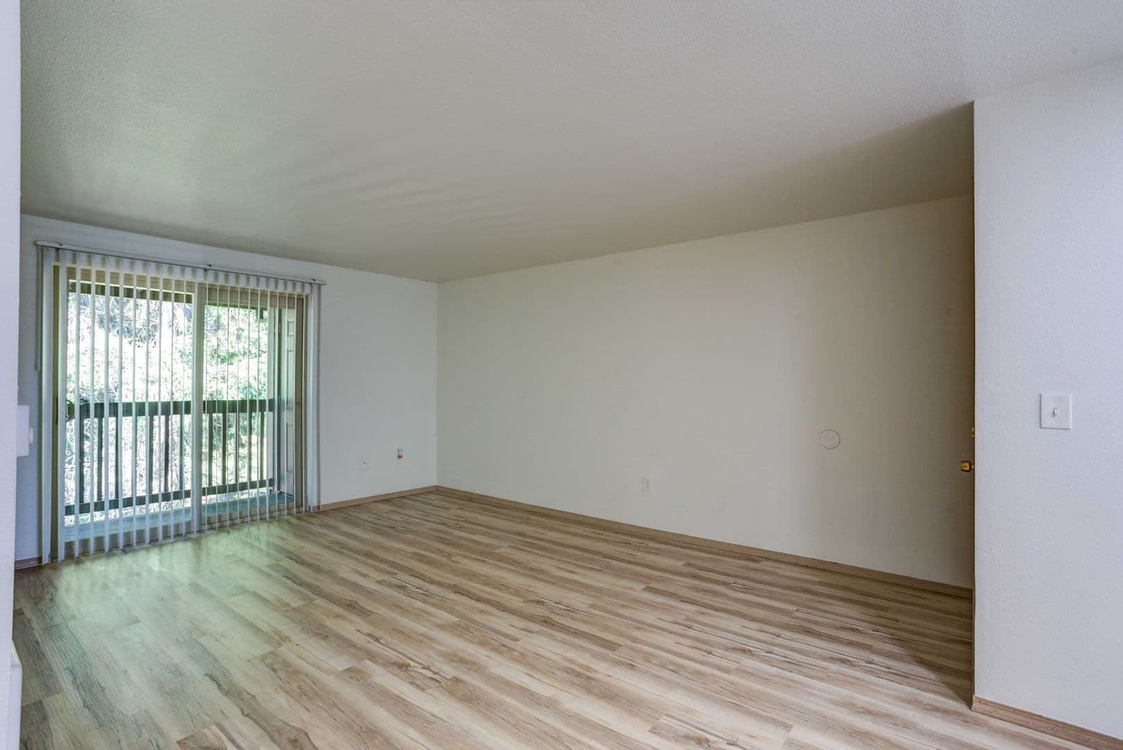 Vancouver Apartment: 7823 NE Fourth Plain Blvd