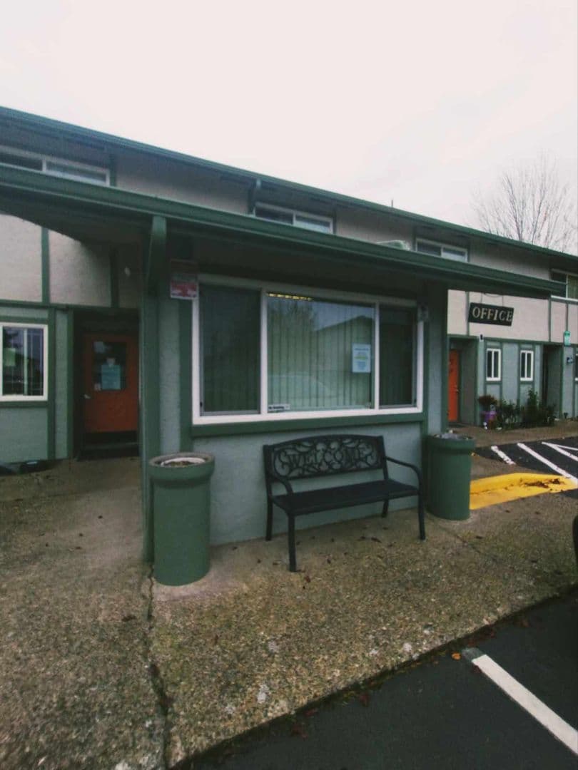 McMinnville Apartment: 1355 NW 2nd Street