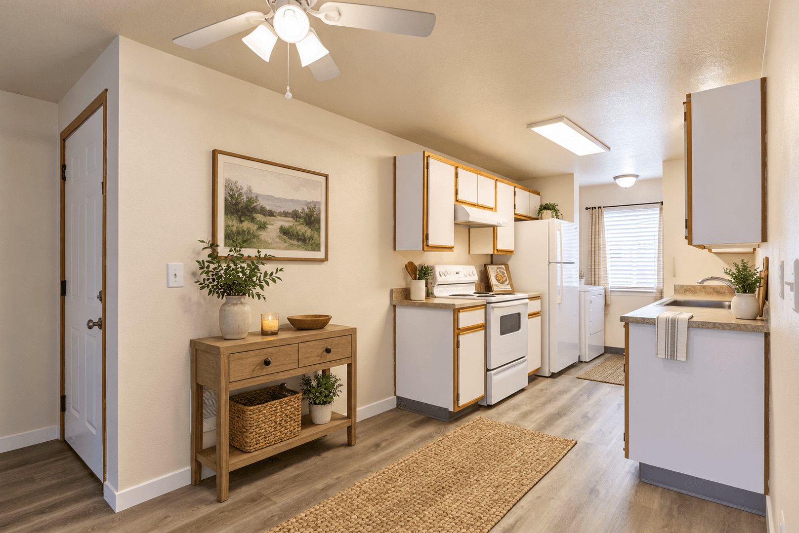 Estacada Apartment: 710 N Broadway St
