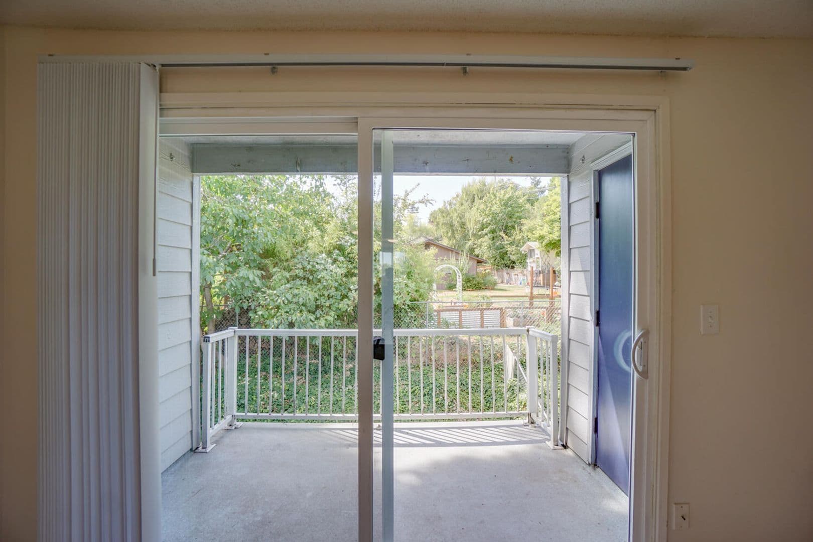 Salem Apartment: 1260 Marilyn St SE