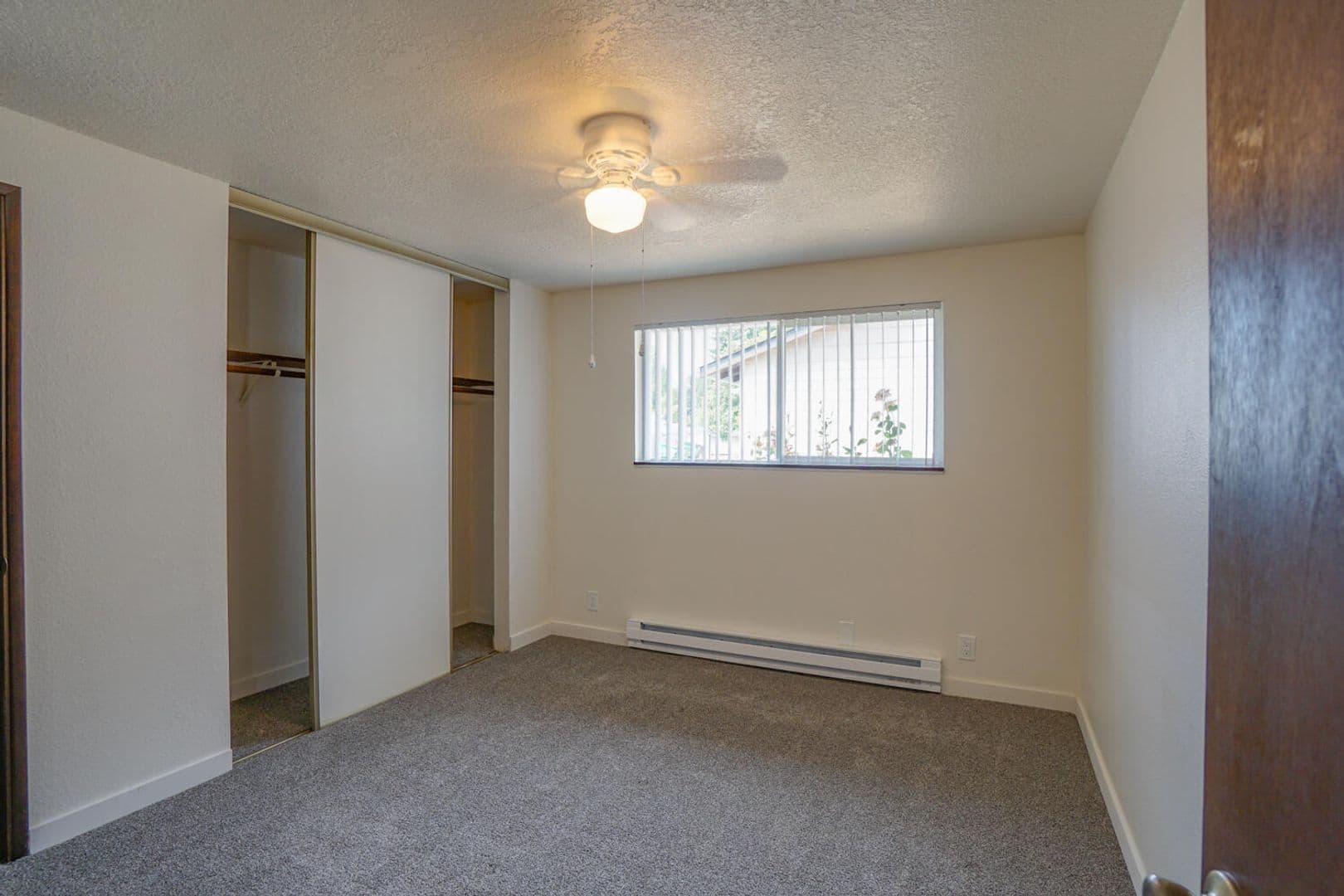 Forest Grove Apartment: 2747 20th Place