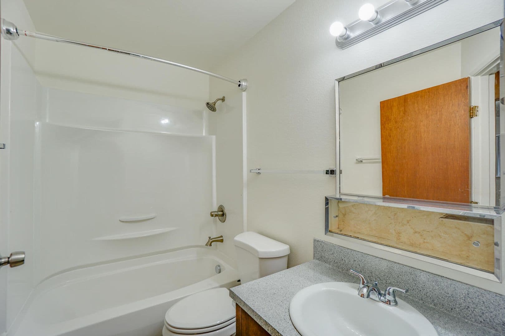 Forest Grove Apartment: 1504-1508 21st Place