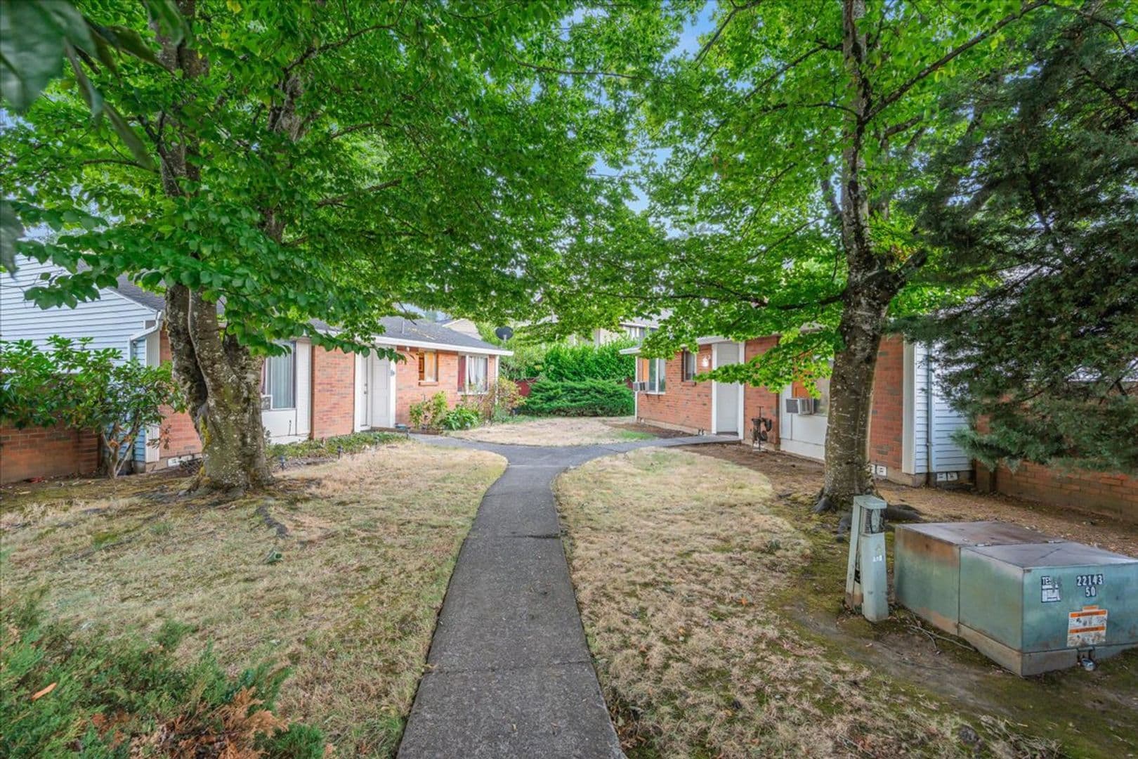 Portland Apartment: 1701-1759 NE 162nd Avenue