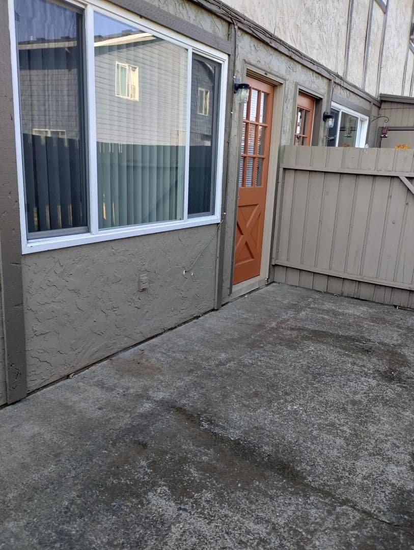 McMinnville Apartment: 1355 NW 2nd Street