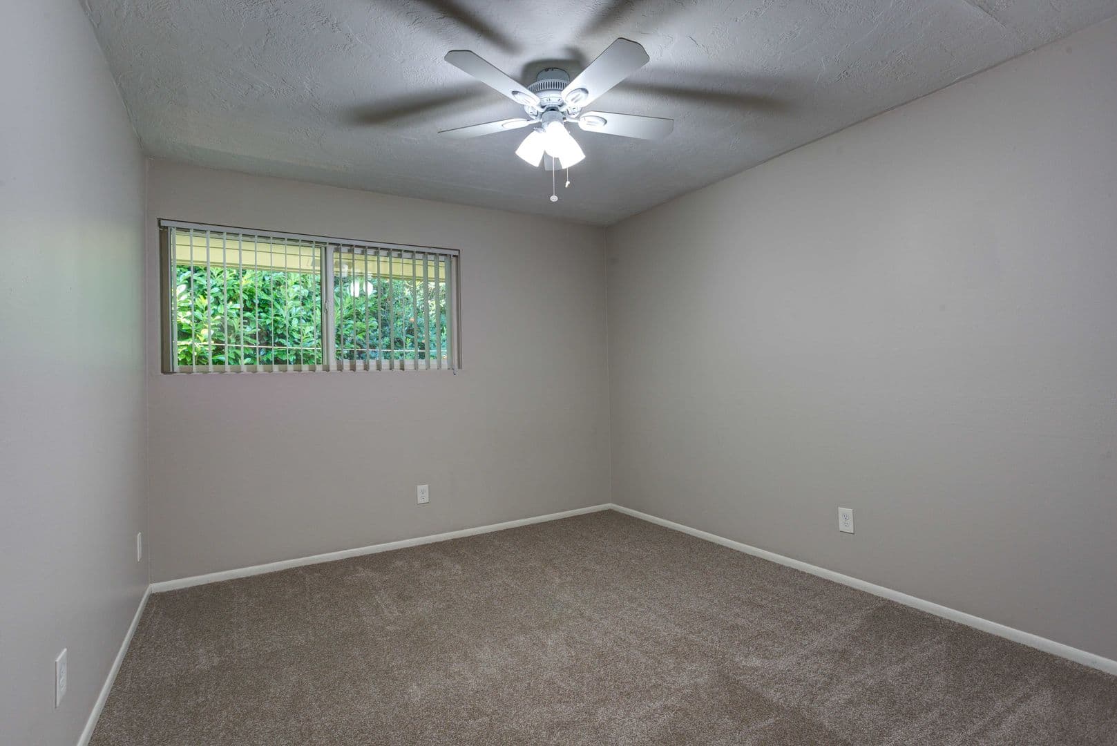 Portland Apartment: 10231 NE Tillamook St.