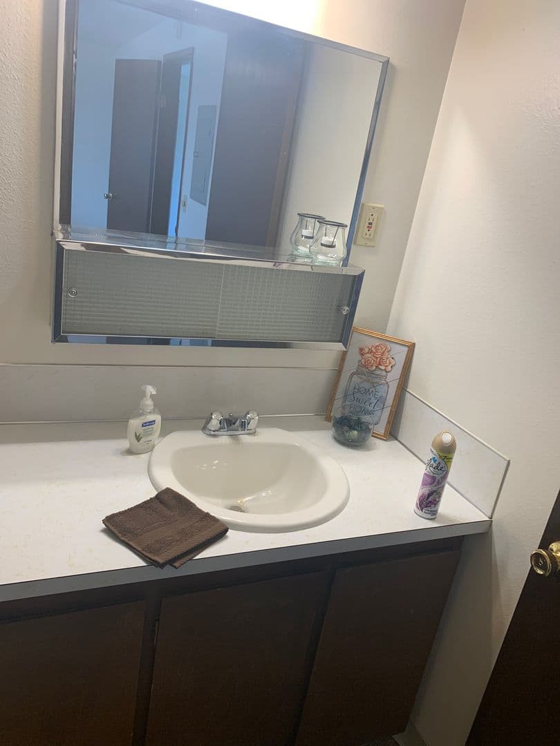 McMinnville Apartment: 730 SW Brockwood Avenue