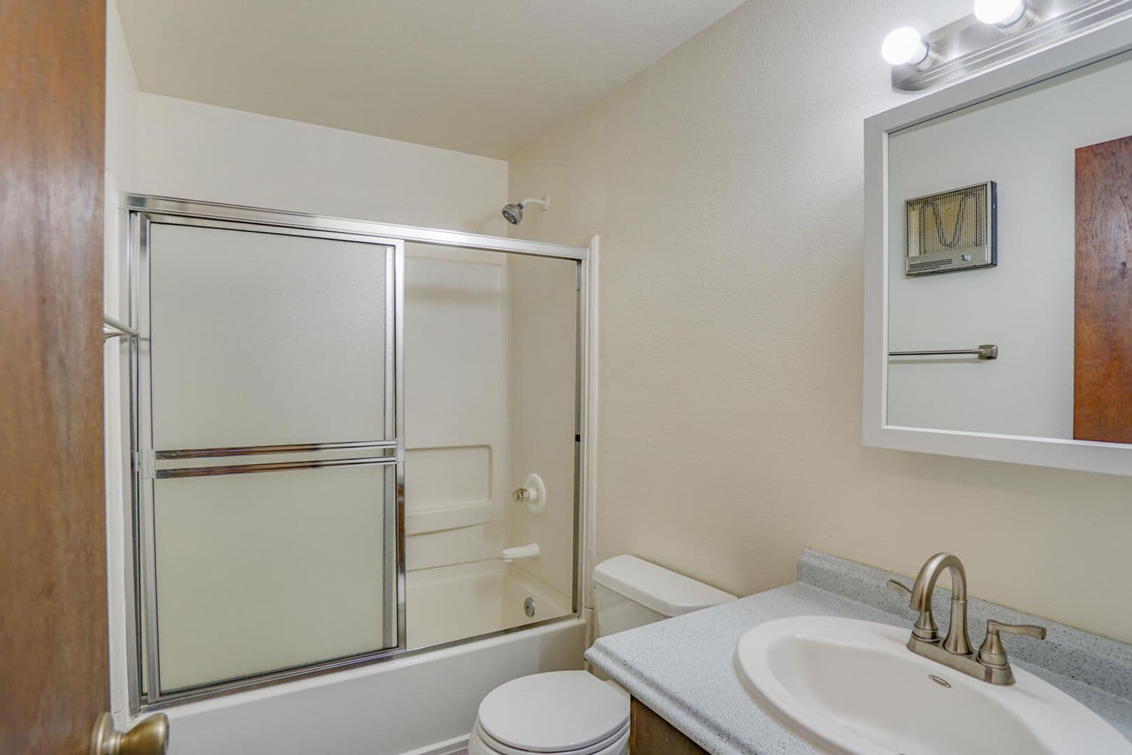 Forest Grove Apartment: 2747 20th Place