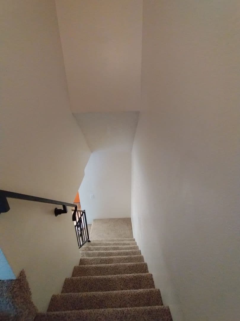 McMinnville Apartment: 1355 NW 2nd Street
