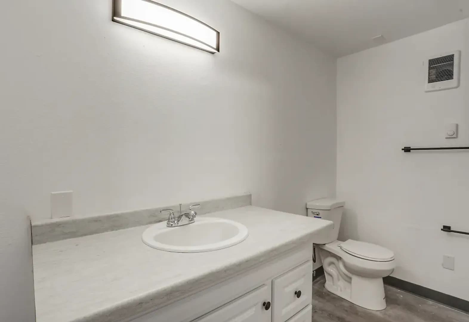 Portland Apartment: 10225 to 10257 NE Fremont Street