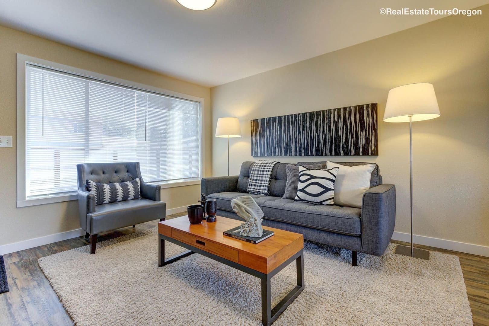 McMinnville Apartment: 711 SE Ford Street