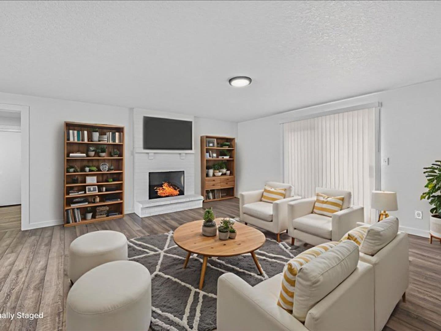 Portland Apartment: 1701-1759 NE 162nd Avenue