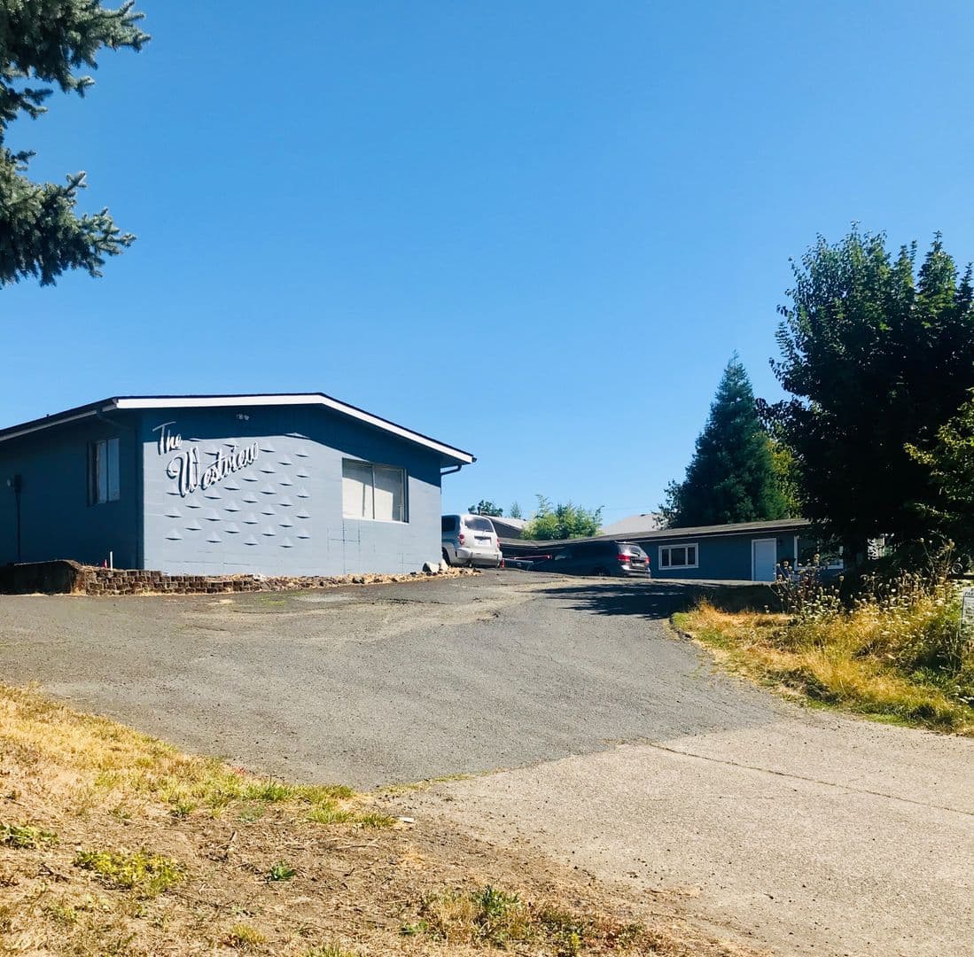 Forest Grove Apartment: 2231-2245 E Street