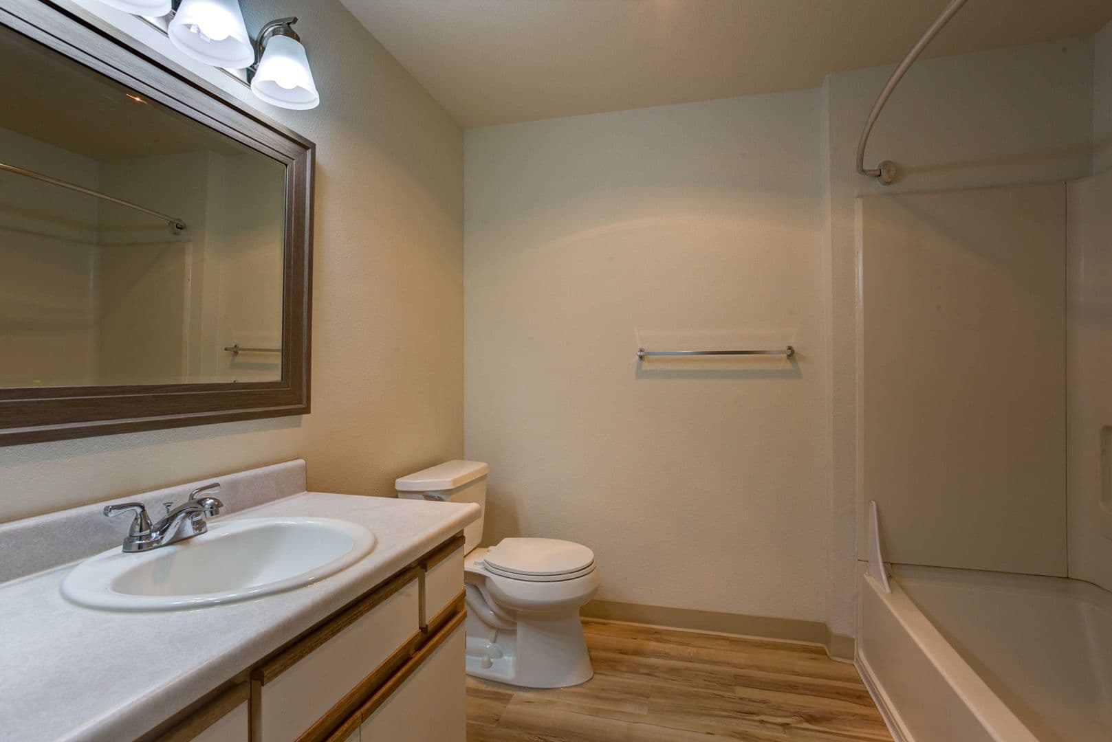 Vancouver Apartment: 7823 NE Fourth Plain Blvd