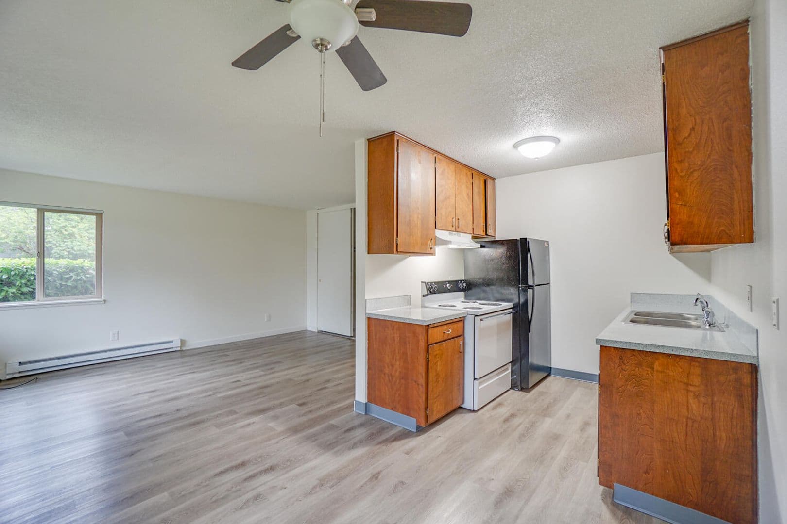 Forest Grove Apartment: 1504-1508 21st Place