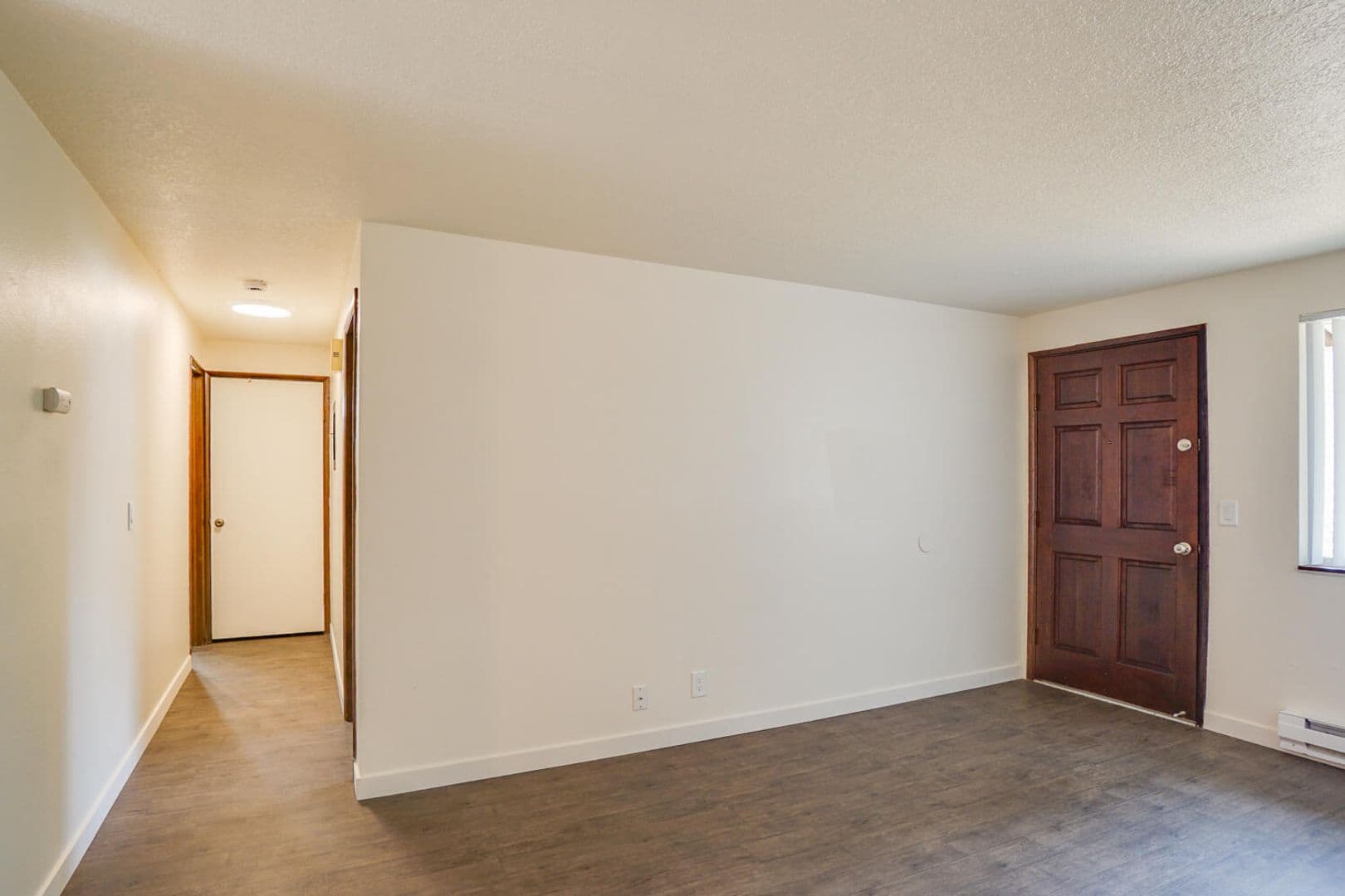 Forest Grove Apartment: 2747 20th Place
