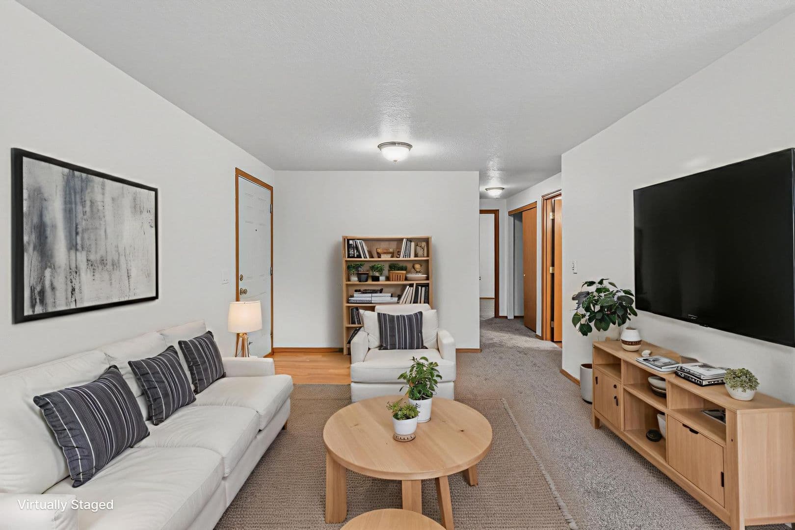 Cornelius Apartment: 1100 N Davis Street