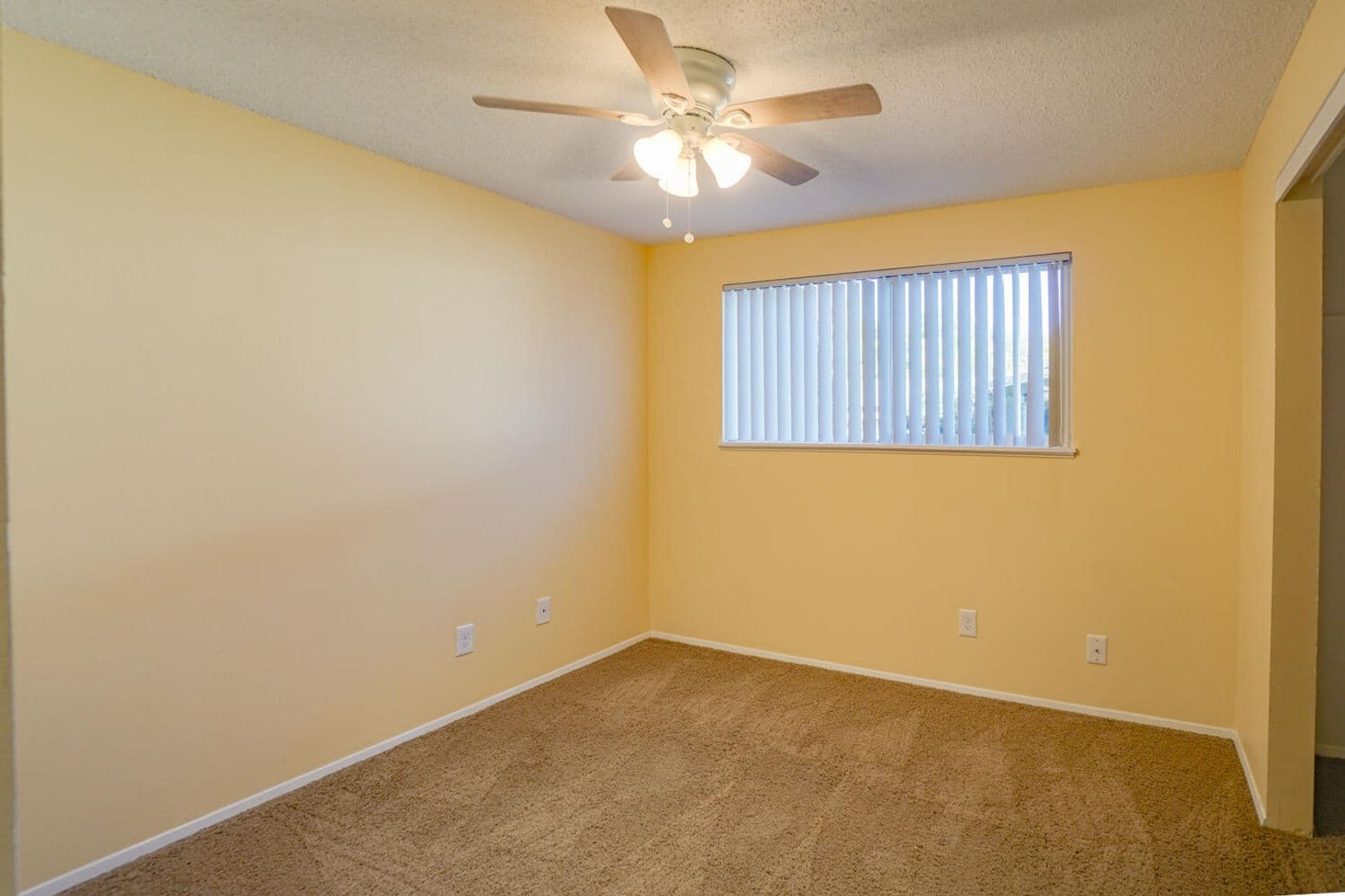 Fairview Apartment: 320 Lincoln Street