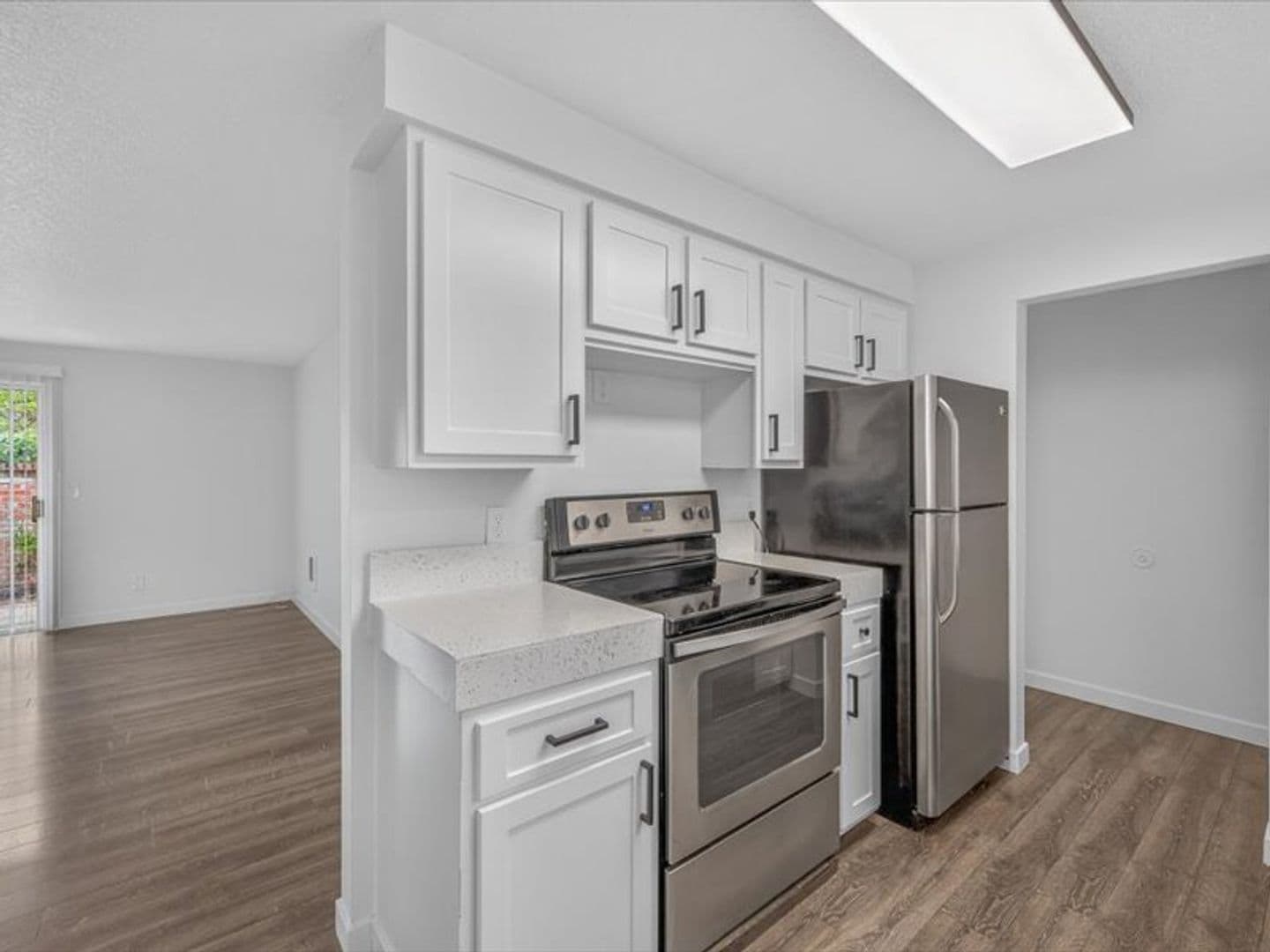 Portland Apartment: 1701-1759 NE 162nd Avenue