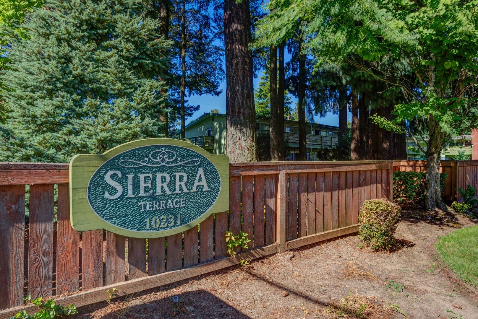 Portland Apartment: 10231 NE Tillamook St.