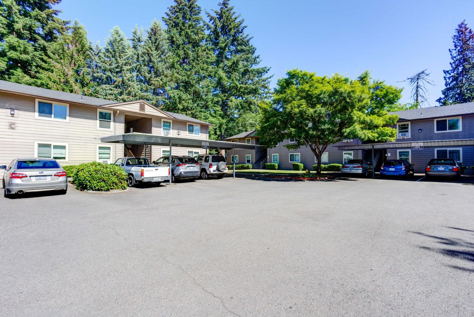 Vancouver Apartment: 7823 NE Fourth Plain Blvd