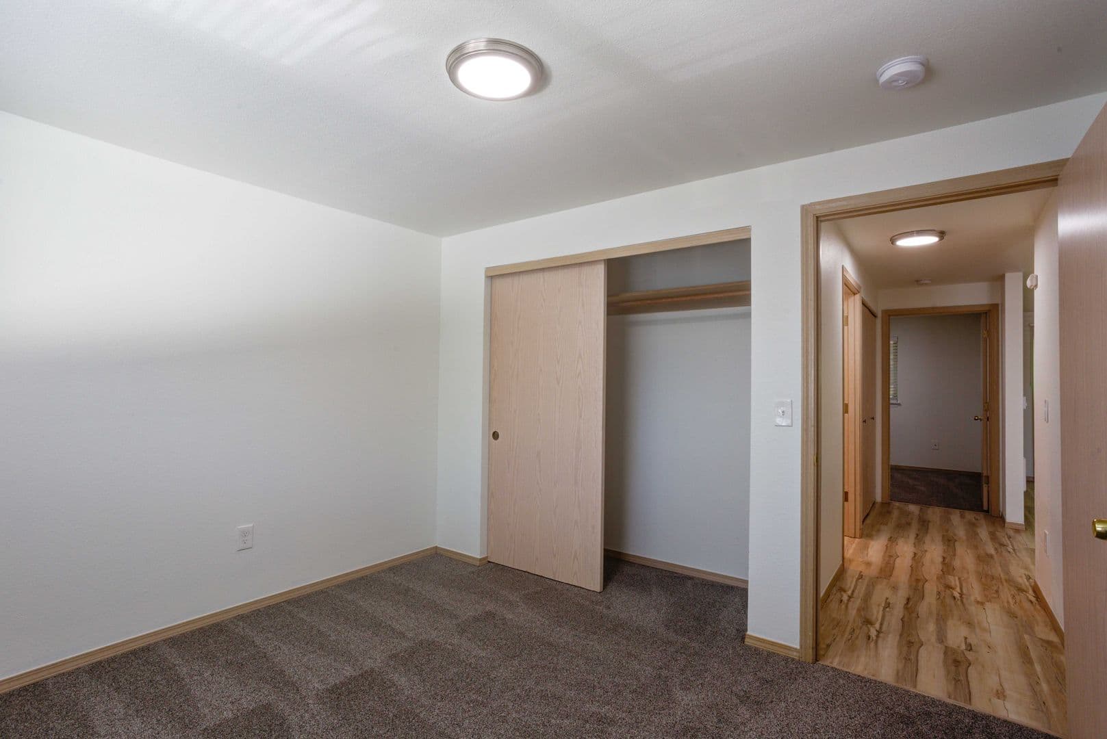 Vancouver Apartment: 7823 NE Fourth Plain Blvd