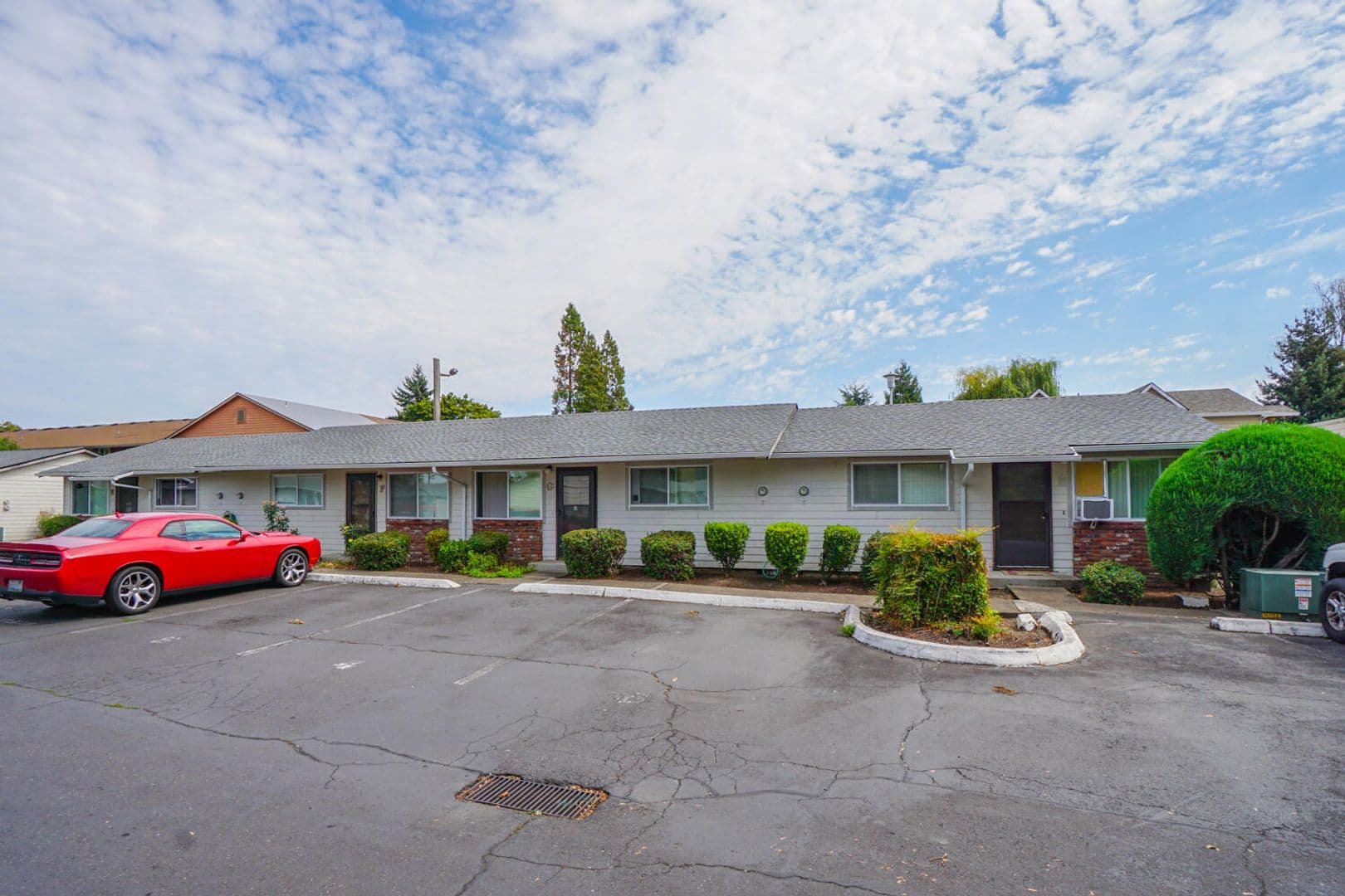 Forest Grove Apartment: 2747 20th Place