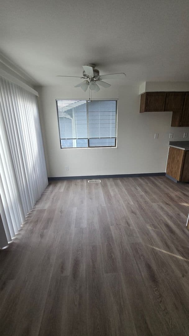 Forest Grove Apartment: 3103 - 3113 Brittany Dr