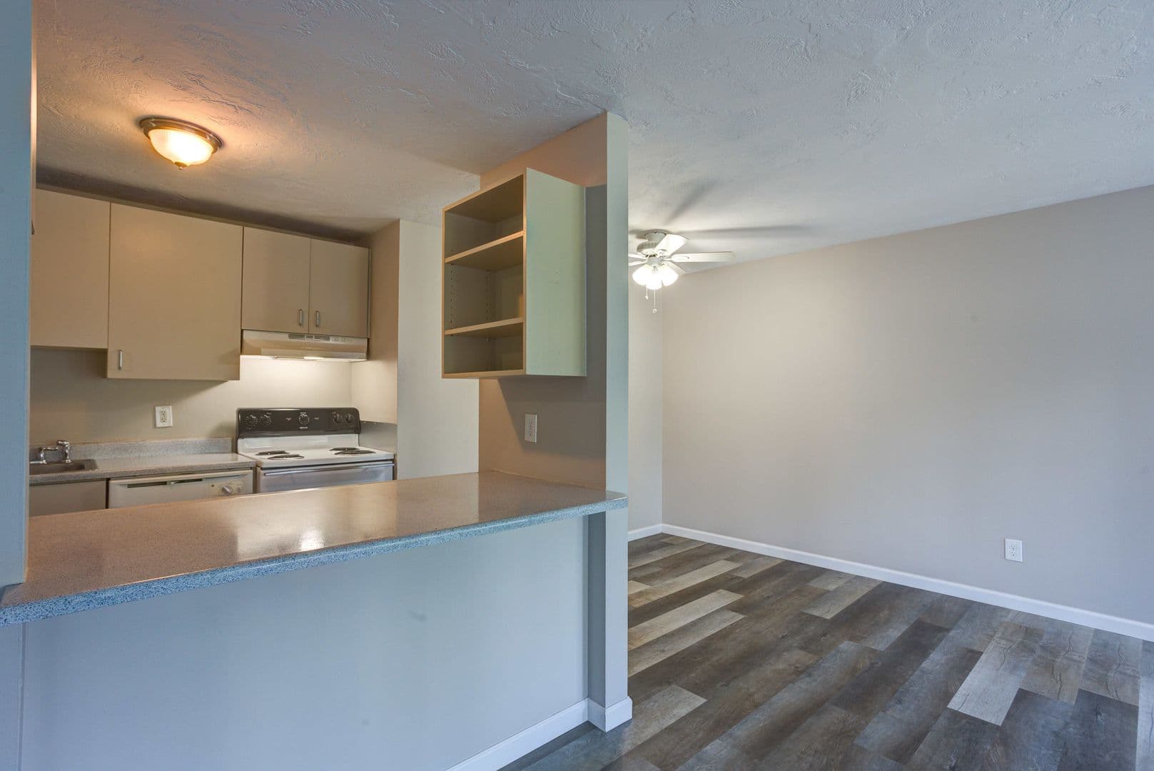 Portland Apartment: 10231 NE Tillamook St.