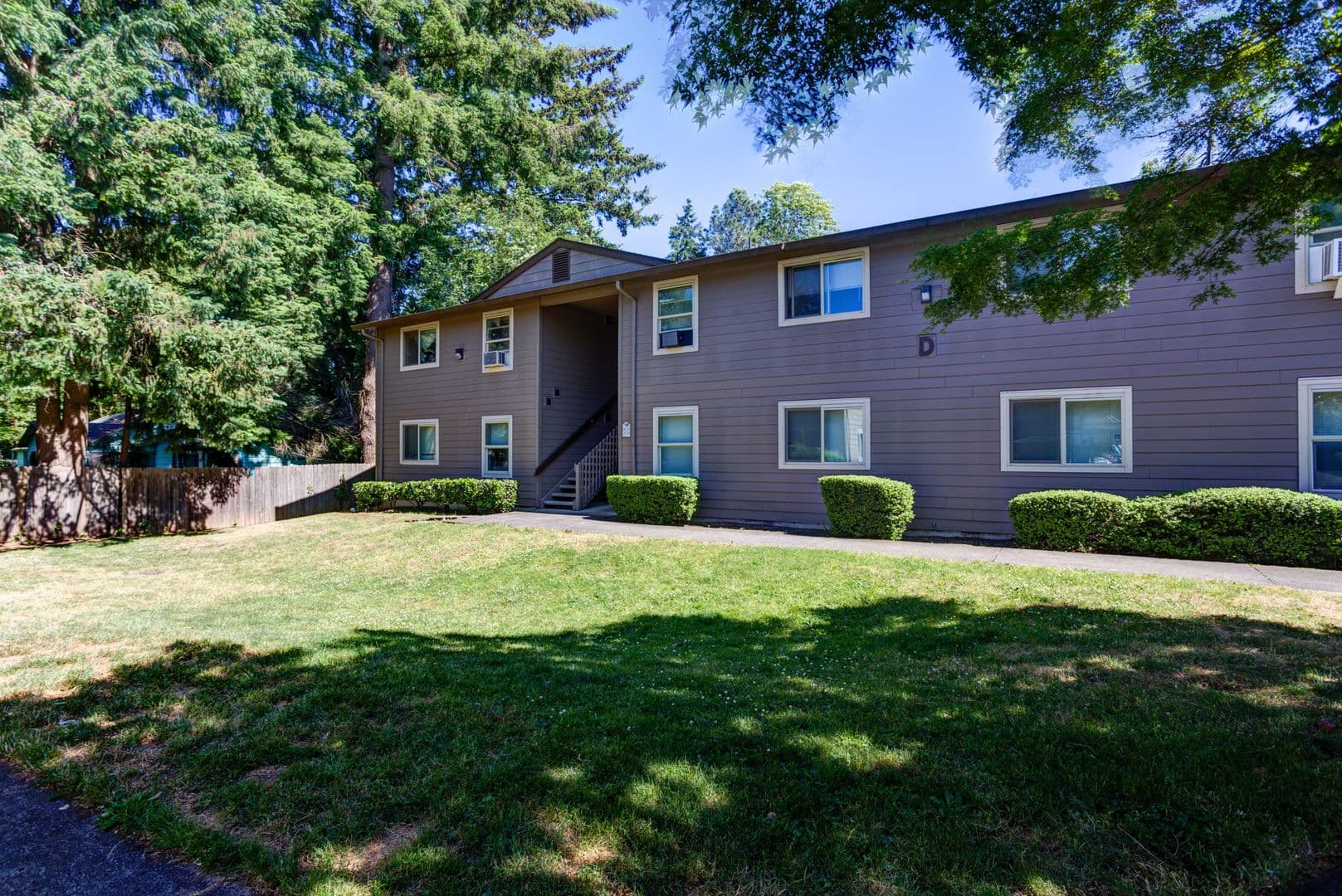 Vancouver Apartment: 7823 NE Fourth Plain Blvd