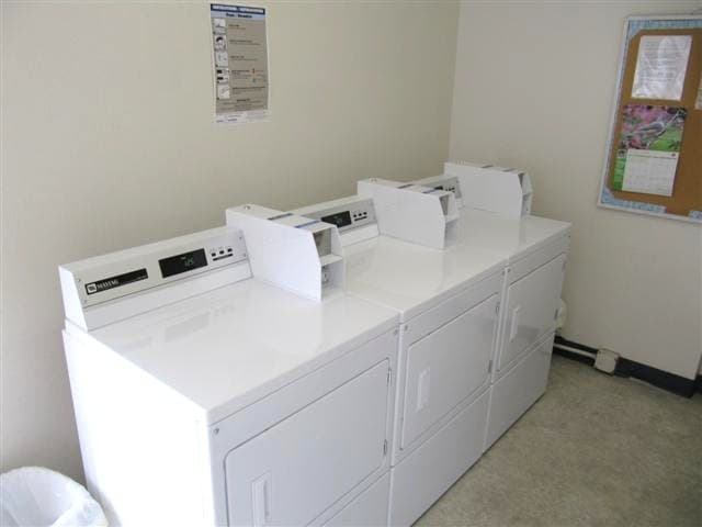 Fairview Apartment: 320 Lincoln Street